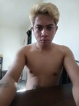 Snapshot of hotgayxx143 chatting on May 31, 2026, 11:28 pm hotgayxx143 online show from May 31, 2026, 11:28 pm