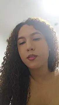 lilith isabella25 online show from July 29, 2026, 2:32 am