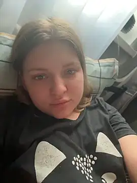 Snapshot of AnikaXRose chatting on June 5, 2026, 2:12 pm AnikaXRose online show from June 5, 2026, 2:12 pm