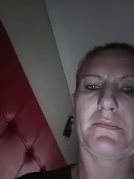 Snapshot of Isabelle_Cora chatting on July 3, 2026, 3:29 pm Isabelle Cora online show from July 3, 2026, 3:29 pm