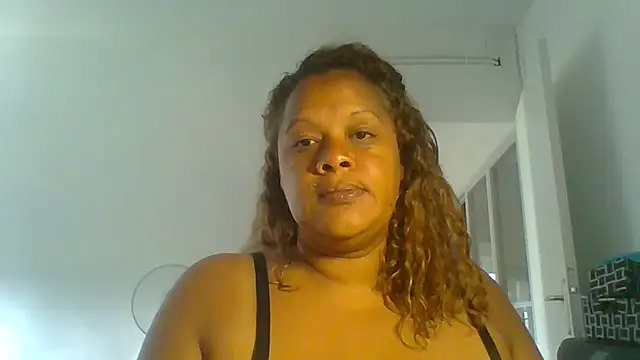 Snapshot of DOMINATRICESANDRA chatting on June 2, 2026, 7:10 am DOMINATRICESANDRA online show from June 2, 2026, 7:10 am