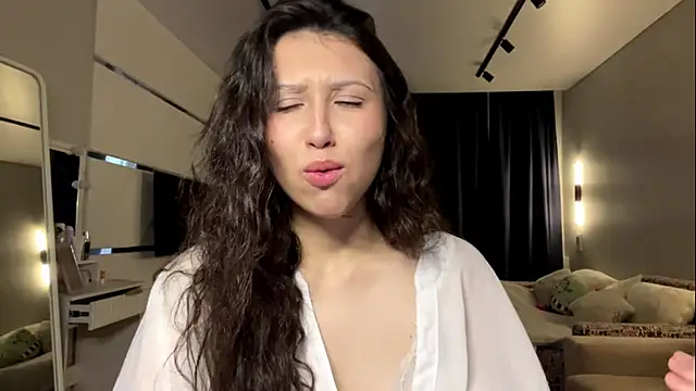 Alicekitty67 online show from June 3, 2026, 3:39 pm