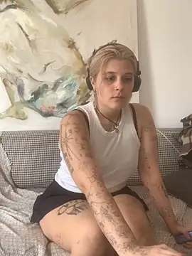 Ella Bloom online show from June 16, 2026, 9:56 am