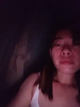 Snapshot of -Trinina- chatting on May 29, 2026, 6:39 pm -Trinina- online show from May 29, 2026, 6:39 pm