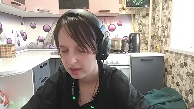 Snapshot of Saranade chatting on June 29, 2026, 4:51 pm Saranade online show from June 29, 2026, 4:51 pm