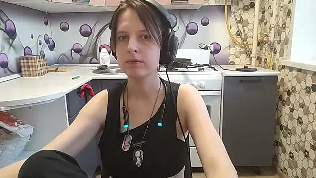 Snapshot of Saranade chatting on July 26, 2026, 4:58 pm Saranade online show from July 26, 2026, 4:58 pm