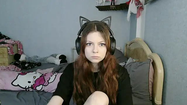 AlessiaViolet online show from July 28, 2026, 2:13 pm