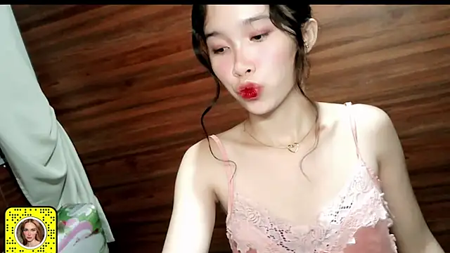 Snapshot of heartx_ chatting on June 4, 2026, 10:10 am heartx online show from June 4, 2026, 10:10 am