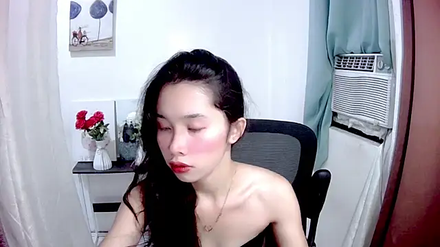 Snapshot of heartx_ chatting on June 19, 2026, 2:43 pm heartx online show from June 19, 2026, 2:43 pm