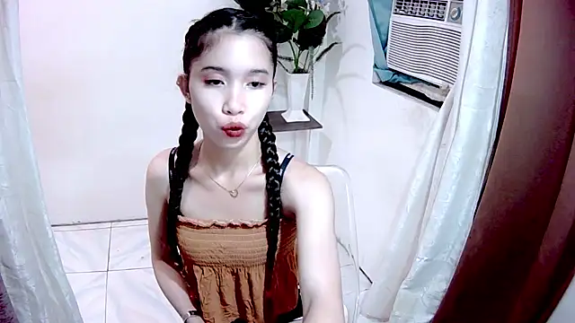 Snapshot of heartx_ chatting on July 18, 2026, 1:15 pm heartx online show from July 18, 2026, 1:15 pm