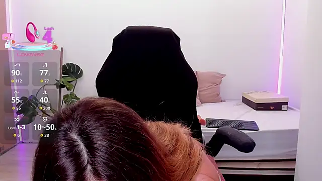 Snapshot of LindaWhite_ chatting on September 12, 2025, 3:56 pm LindaWhite online show from September 12, 2025, 3:56 pm