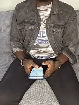 Bigblackman25 online show from July 7, 2026, 8:24 pm
