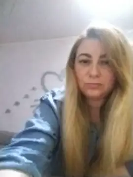 Snapshot of AngelWhite008 chatting on June 18, 2026, 8:13 pm AngelWhite008 online show from June 18, 2026, 8:13 pm