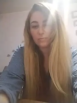Snapshot of AngelWhite008 chatting on June 27, 2026, 8:36 pm AngelWhite008 online show from June 27, 2026, 8:36 pm