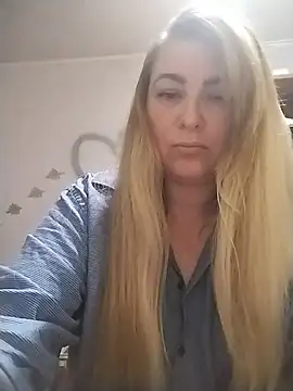 Snapshot of AngelWhite008 chatting on June 28, 2026, 9:54 pm AngelWhite008 online show from June 28, 2026, 9:54 pm