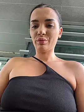 chloenyx online show from July 23, 2026, 12:36 pm