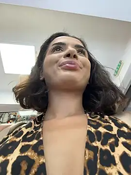 chloenyx online show from July 28, 2026, 2:35 pm