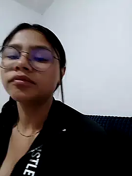 Sofielovee-01 online show from June 16, 2026, 8:50 am