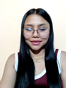Sofielovee-01 online show from July 25, 2026, 1:47 am
