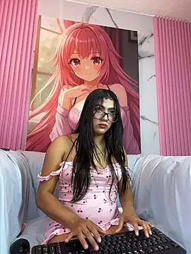 Holly Watson  online show from July 11, 2026, 4:04 am