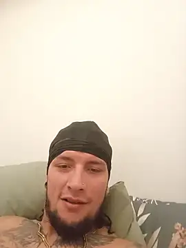 Snapshot of boyrolo24 chatting on June 13, 2026, 8:23 am boyrolo24 online show from June 13, 2026, 8:23 am