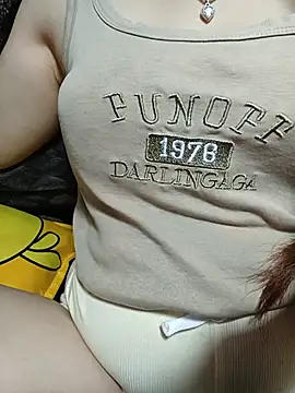 Snapshot of nako-yaya chatting on June 17, 2026, 2:58 am nako-yaya online show from June 17, 2026, 2:58 am