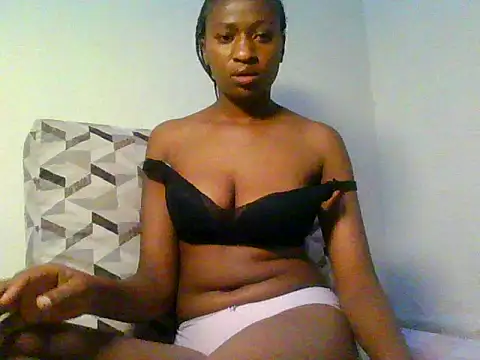 prettygurlshanie online show from July 24, 2026, 8:07 pm