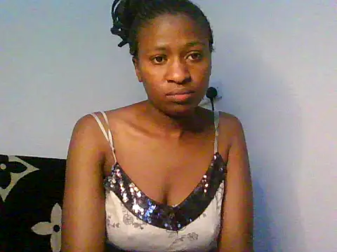 prettygurlshanie online show from July 27, 2026, 7:10 pm