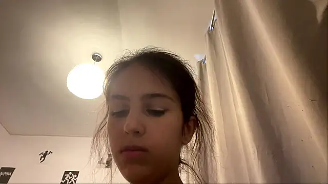 SindyKay online show from June 12, 2026, 5:17 am