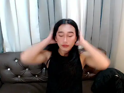 kyla pretty online show from July 28, 2026, 2:57 pm
