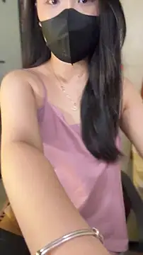 Linnacute22 online show from July 14, 2026, 3:18 pm