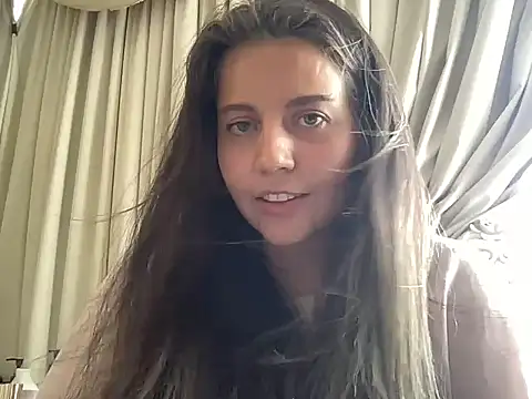 Peaches0777 online show from June 1, 2026, 4:41 pm