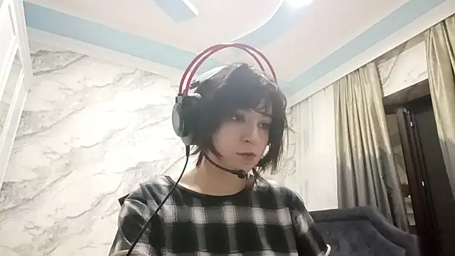 bunnyhoneylovehands online show from July 27, 2026, 8:27 pm