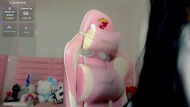 Snapshot of katiuska_lovely chatting on July 31, 2026, 4:45 am katiuska lovely online show from July 31, 2026, 4:45 am