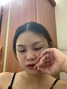 Weevi10 online show from July 26, 2026, 2:13 pm