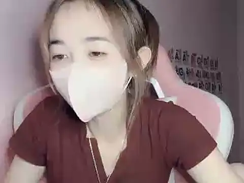 Alee8668 online show from July 28, 2026, 7:39 pm