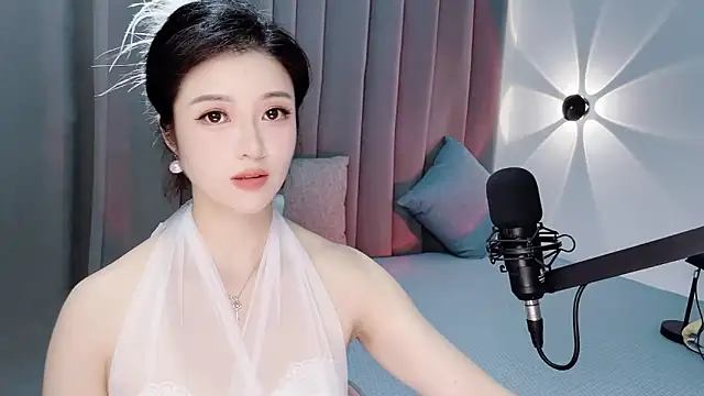 Momo-Wow online show from July 25, 2026, 6:11 am