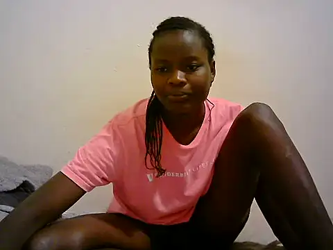 BerryJulie online show from July 6, 2026, 4:31 pm