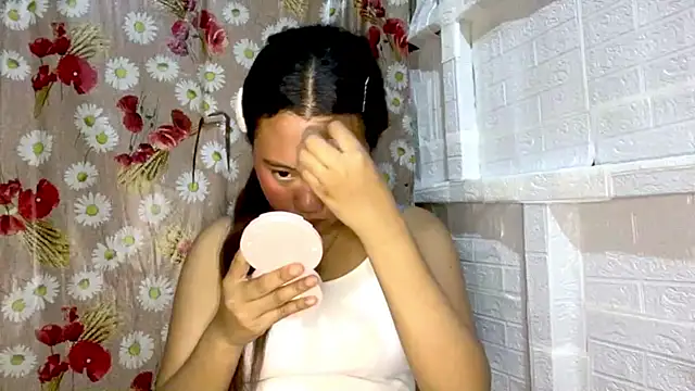 Abegail2221 online show from July 28, 2026, 1:10 pm