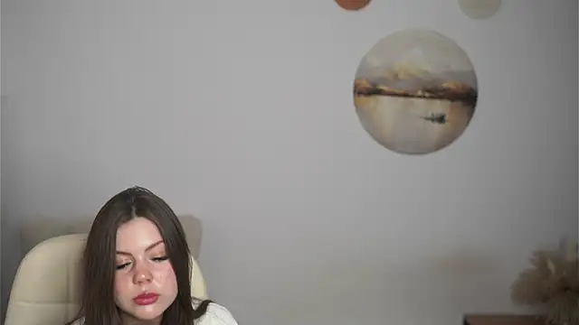 Snapshot of EleonorAchor chatting on June 3, 2026, 2:33 pm EleonorAchor online show from June 3, 2026, 2:33 pm