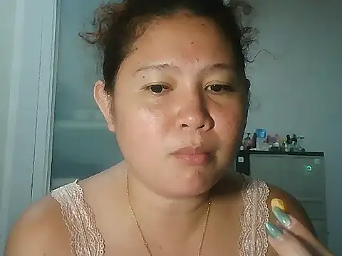 bitchychubby online show from July 17, 2026, 1:40 pm