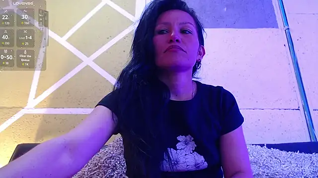 Nicolsweet  online show from July 26, 2026, 10:27 pm