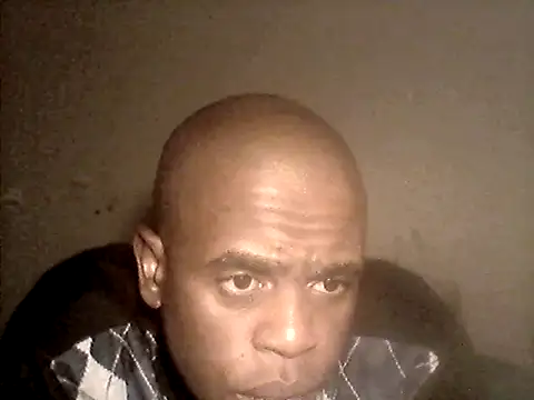 Snapshot of Frank_X_Husle chatting on June 18, 2026, 9:19 pm Frank X Husle online show from June 18, 2026, 9:19 pm