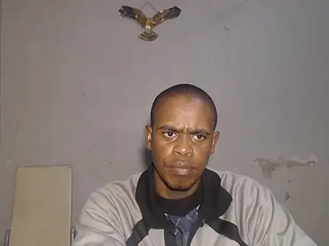 Snapshot of Frank_X_Husle chatting on July 12, 2026, 5:59 pm Frank X Husle online show from July 12, 2026, 5:59 pm