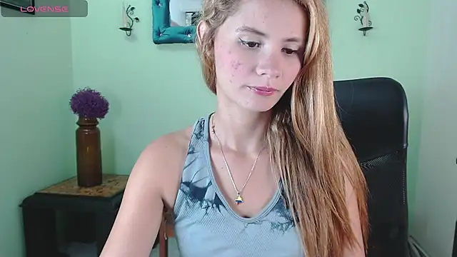  Victoria Jones  online show from July 27, 2026, 7:54 pm