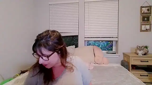 Snapshot of maddiliz chatting on February 10, 2026, 7:56 am maddiliz online show from February 10, 2026, 7:56 am