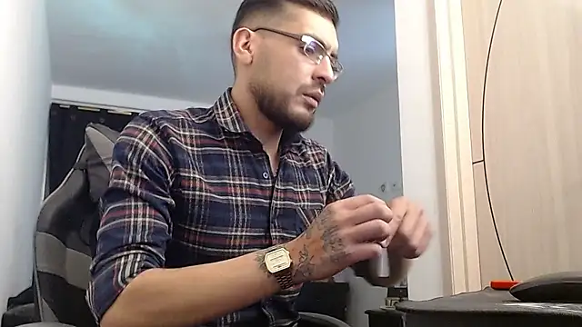 MalekXarxxx online show from July 15, 2026, 5:02 am