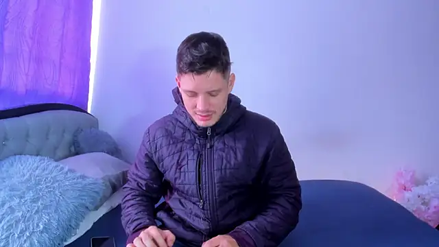 johnycooper08 online show from July 25, 2026, 12:25 pm