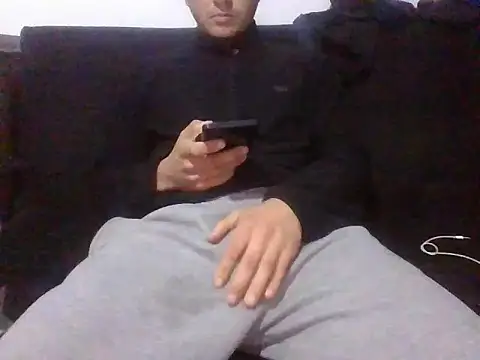 Snapshot of JovenMisterio21 chatting on July 22, 2026, 2:47 am JovenMisterio21 online show from July 22, 2026, 2:47 am