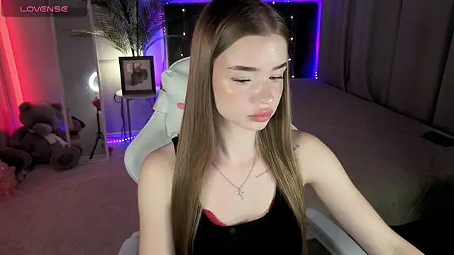 Snapshot of Milla_Way chatting on July 19, 2026, 2:32 pm Milla Way online show from July 19, 2026, 2:32 pm